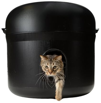 The Kitty Tube Outdoor Insulated Cat House-Feral Option with Straw