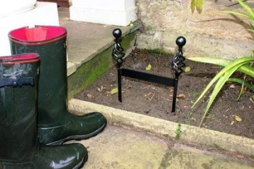 GAP GARDEN PRODUCTS Solid metal heavy Duty Boot Scraper/Jack (arch) For The Home And Garden (Black)