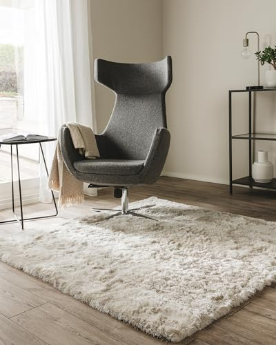 benuta Nest Hochflorteppich Whisper - Beige 140x200 cm - Kuschelig Weicher Teppich für Schlaf- und Wohnzimmer - Pflegeleicht - Fußbodenheizung Geeignet