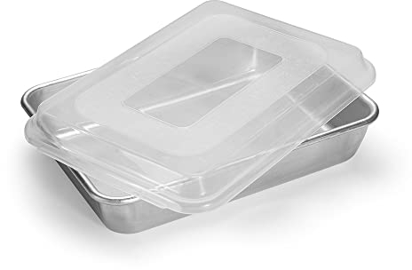 Nordic Ware Naturals 9 x 13 Rectangular Cake Pan with Lid, Natural Aluminium Baking Tin with Superior Heat Conductivity, Premium Bakeware Made in the USA, Silver