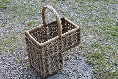 Treppenkorb aus Rattan in Koobo Grey