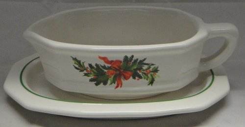 Pfaltzgraff Christmas Heritage Gravy Boat & Underplate