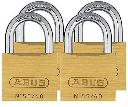 ABUS Messing Vorhängeschloss 55/40 Quads Set 4 Stück, 33694 | Massiver Messingkörper, nicht korrosive interne Komponenten, Präzisionszylinder - ideal für den Außen- und Innenbereich