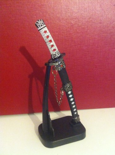 Mini Katana Brieföffner mit Scheide Dekoration und dekorative Halter