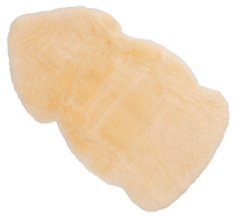 Baby-Lammfell WERNER CHRIST BABY – kuscheliges, medizinisches Baby-Fell, ideal für Kinderwagen, als Krabbelmatte oder Babyteppich. Längen +/- 95 cm, Farbe natur gold-gelb