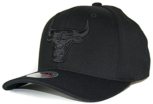 Mitchell & Ness NBA Classic Red Curved Snapback Cap, Chicago Bulls, Schwarz, Einheitsgröße