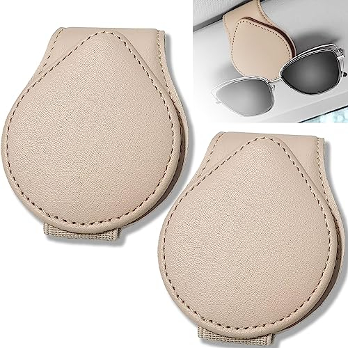 2 Stück Brillenhalter für Auto, PU-Leder Sonnenbrillenhalter Auto, Brillenclip Auto mit Starkem Magnetismus, Auto Zubehör Innenraum Deko, Sonnenbrillen Halterung Für Auto Sonnenblende, Beige