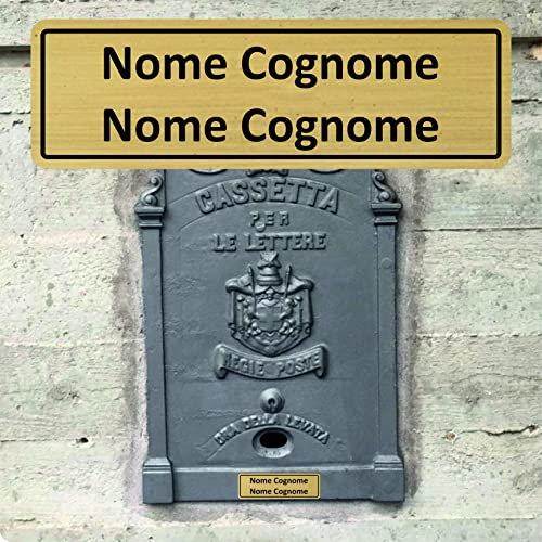 Targhetta Ottone Posta Personalizzata | Targa Cassette Postali Adesiva – Targa per Posta Casa/Ufficio – Montaggio Facile, Alta Durabilità Esterno Interno (Ottone Satinato 1mm, Misura 70x20mm)
