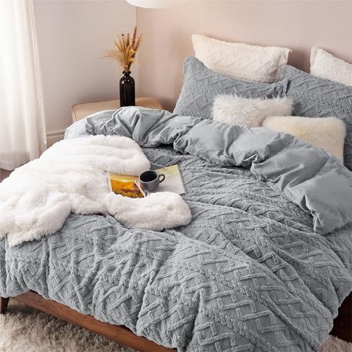 Bedsure Queen Fluffy Comforter Set, Grey Plush Fleece Bed Set, Luxury Jacquard Farmhouse Boho Soft Warm Bedding for Winter, 3 Pieces, 1 Comforter (90x90) and 2 Pillowcases (20x26)