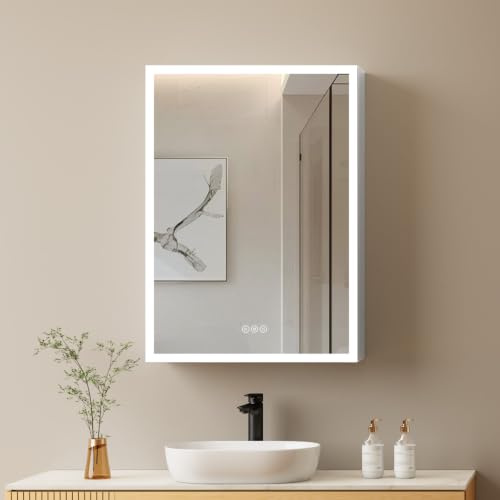 EMKE Spiegelschrank Bad mit Beleuchtung 50 x 70 cm, 3 Lichtfarben, Dimmbar, Beschlagfrei, Glasablage, Steckdose, IP44, Silber Spiegelschränke