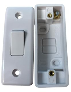 BG 847 Moulded Round Edge | White | 1 Gang 10A 2 Way Architrave Switch and Surface Mounted Back Box, Pattress Box for Switches, 19mm, Round Edge, Nexus 800 Series, White Moulded - 837