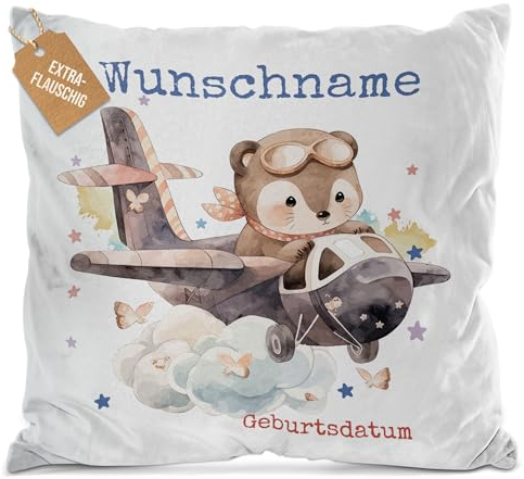 PR Print Royal Flauschiges Kissen für Kinder mit Name und Geburtsdatum selbst gestalten - Dachs im Flugzeug - Dachs Kinderkissen mit Name | 40 x 40 cm, Weiß Flauschig