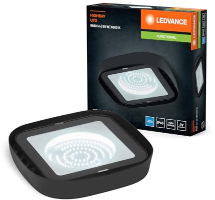 LEDVANCE La lámpara Highbay UFO en negro ofrece 80W o 9300lm en luz blanca de día 865 con 6500K. Con IP65 existe protección contra chorros de agua y contra la entrada de polvo (estanco al polvo).