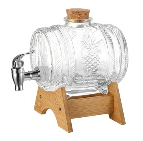 GREENSAPPIRE 1L Glass Whisky Decanter with Tap & Wooden Stand – Barrel Shaped Drinks Dispenser with Cork Lid for Whisky, Wine, Rum, Gin & Cocktails – Home Bar & Gift Idea