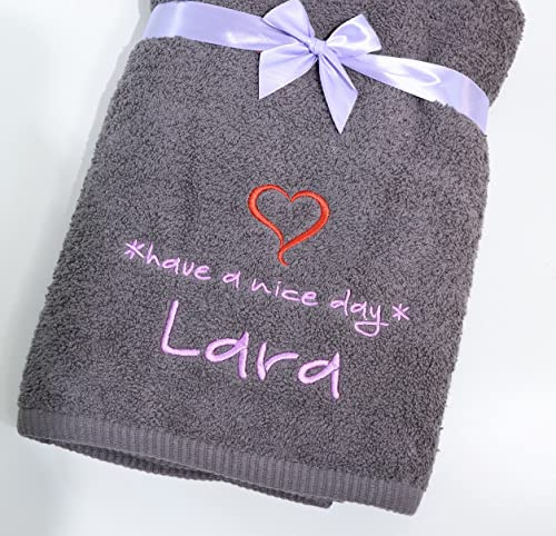 Personalisiertes Handtuch mit Namen & Motiv – Anthrazit Frottee Handtuch 70x140 cm aus 100 % Baumwolle – 500 g/m² – Bestickt – OEKO-TEX – Geschenk für Kinder & Erwachsene (70 x 140 cm, Dunkelgrau)