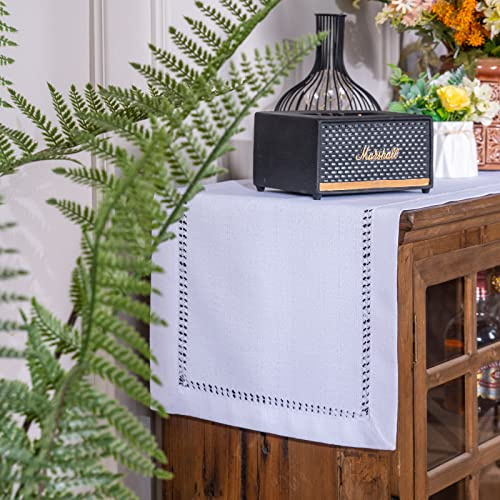 ARTABLE Einfacher Tischläufer Moderner Rechteck Vintage Tischläufer für Zuhause Hochzeit Elegante Tischdekoration (Weiß, 140 x 35 cm)
