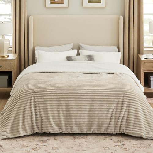 BEDSURE Sherpa Decke Beige - Warme Dicke Kuscheldecke Flauschig, Sofadecke Couchdecke Winterdecke, Wohndecke 220x240 cm XXL Wohn- & Kuscheldecken