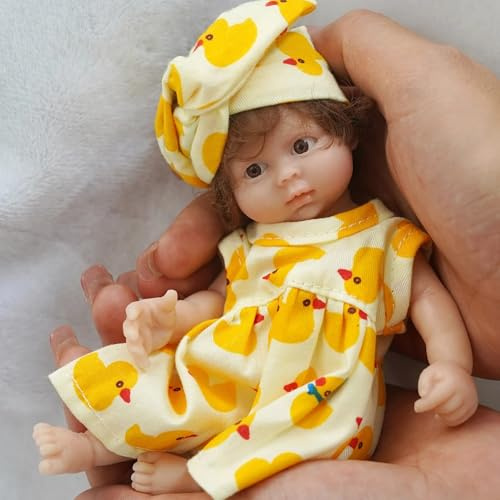 YIHANGG Mini Reborn Baby Puppe 6 Zoll 15cm Vollsilikon Realistisch Neugeborene Puppe mit Gelocktem Gewurzeltem Haar Kleidung Geschenk für Xmas Geburtstag