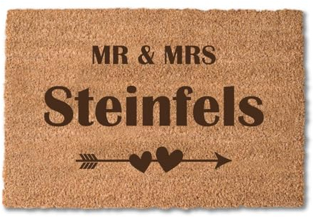 4youDesign Fußmatte Kokos 60 x 40 Personalisiert mit Familien-Namen – Motiv Mr. & Mrs. – 100% natürliche Kokosfaser – Rückseite rutschfestes Vinyl – Matte Indoor – Kokosfußmatte für die Haustür