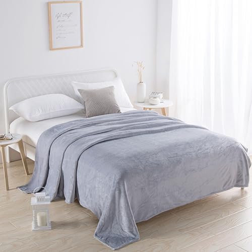 GAIFNAG Kuscheldecke Decke Sofa Strickdecke 130 x 150 cm Extra Weich, Warme Gemütliche, Pflegeleichte Kuscheldecke - Flauschdecke für Frauen, Männer, Haustier, Familie, Hellgrau