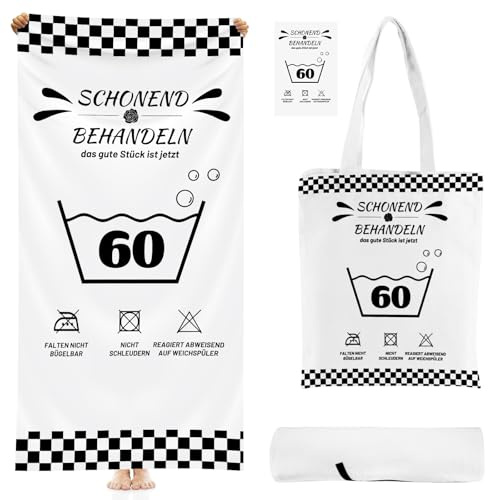 ZYNERY Lustige Geschenk zum 60 Geburtstag Frau Mann - 160 x 80 cm Mikrofaser Strandtuch & Badetuch mit 60 Geburtstag Baumwollbeutel und Geburtstagskarte 60 -SCHONEND BEHANDELN 60 (B)