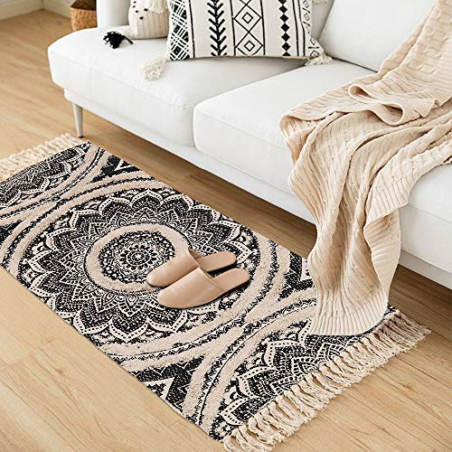 Seavish Baumwollflickenteppich, handgewebt, wendbar, Chindi-Bereich 2' x 4.4' Schwarzes Mandala