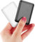 2 confezioni Mini Power Bank piccola ma forte batteria esterna 5000 mAh, power bank portatile, con cavo, batteria esterna leggera (bianco e nero)