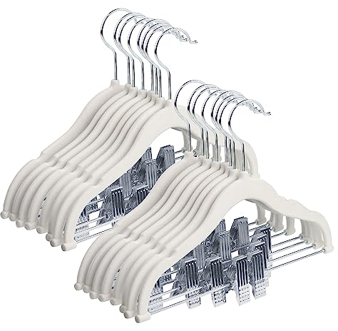 MangoKit 30cm Baby Kleiderbügel mit Verstellbaren Klammern, 16 Stück Hosenbügel, Samt Kinder Kleiderbügel, Ultradünne Platzsparende Kinderkleiderbügel für Hemden, Hosen, Kleider, Röcke, Jacken (Weiß)