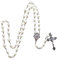 Weiße Perle Rosenkranz Perlen Katholische Halskette Lange Heilige Gebetskette Halskette Glas Rosenkranz Halskette mit Medaille Kreuz Kruzifix Charm für Frauen Männer