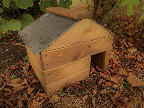 Hedgehog Hibernation Shelter Solid Wood Habitat Nest Box House Hut Predator Proof