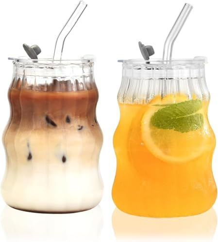 VITEVER 18 oz Ribbed Glass Tumblers with Lids and Straws, 2 Pack Iced Coffee Cups, Vintage Design, Bubble Glass Aesthetic, Ideal for Smoothies, Cocktails, Juices