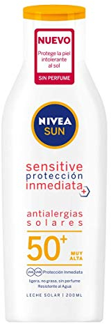 NIVEA SUN Sensitive Protección Inmediata Antialergias Solares Leche Solar FP 50+ (1 x 200 ml), protector solar no graso para piel sensible, crema solar resistente al agua