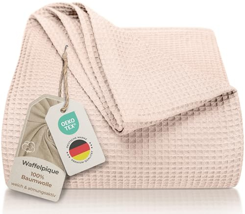 LAYNENBURG Premium Tagesdecke 220 x 240 cm XXL - Waffelpique 100% Baumwolle - leichte Wohndecke Waffeloptik - Baumwolldecke als Bett-Überwurf, Sofa-Überwurf, Sofa-Decke (Cappuccino - Beige)