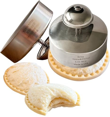 Sandwich Cutter and Sealer - 2 Pack Uncrustless Sandwich Maker - Cut and Seal - Pancake Maker DIY Cookie Cutters for Lunch Box and Bento Box
