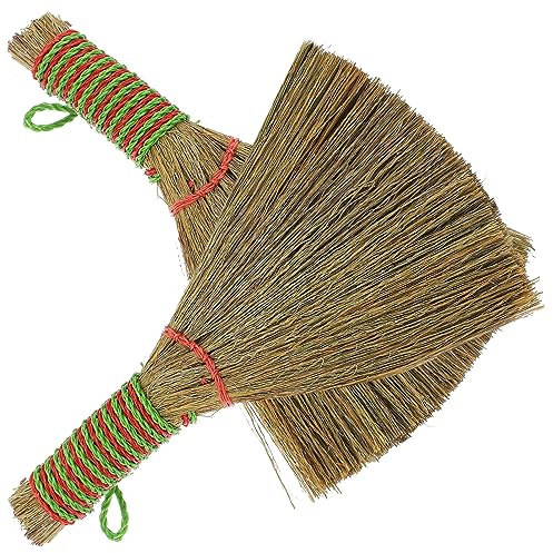 LALAFINA 2 Stück Naturrasen Asiatischer Strohbesen Staubbesen Schneebesen Kehrschaufel Aus Holz Handgefertigte Thai-Kehrmaschine Kleiner Handbesen Reinigungsbürste Besenstiel Zum Abstauben