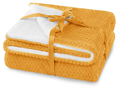 AmeliaHome Kuscheldecke 170x210 cm zarte Steppung Sherpa Lammfelloptik Wohndecke Shleepy Orange