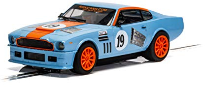 Scalextric C4209 1:32 Aston Martin V8 Gulf Edition Rikki Cann Racing HD - Slotcar, Rennbahn, Auto für Rennbahn, Rennbahnauto