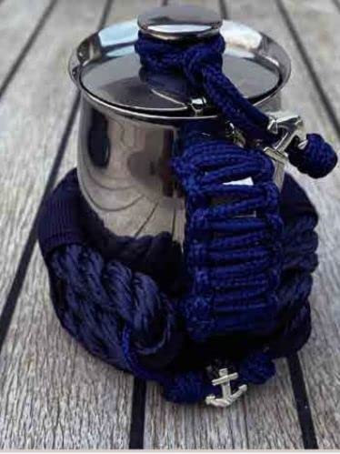 Bricco Latte in Acciaio Inox con Coperchio, Dettagli Nautici, Artigianato Italiano, Design Elegante e Funzionale - Perfetto per Casa, Barca e Yacht- La Gomena