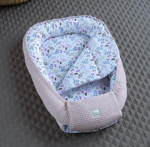 LOOLAY Babynest Set 85 cm x 60 cm - Baby nestchen aus Waffelpique Bio- Baumwolle - Babynestchen Neugeborene Handmade EU - Baby Nest 2 Teilig - Waffelpique Altrosa/Blumen Rosa