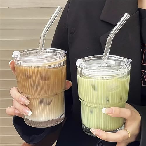 Juego de 2 400ml Vaso de Vidrio con Tapa y Pajitas, Diseño de Rayas de Cristal, Taza de Agua Helada Sellado a Prueba de Fugas, Taza de Viaje de Vidrio Pare Café, Batidos, Jugo