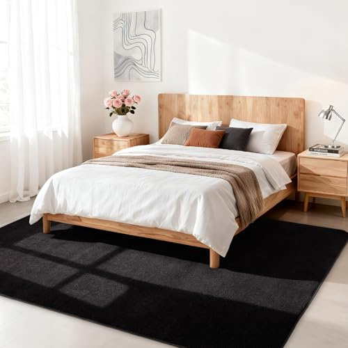 Wohnzimmerteppich, Kurzflor Teppiche Wohnzimmer Deko Flauschiger Weich Waschbarer & Anti-Rutsch Modern Einfarbiges Teppich für Schlafzimmer, Kinderzimmer, Bettvorleger Matte, 140x200cm, Schwarz