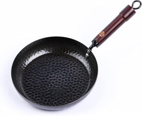WANGYUANJI 24 cm Hand-Forged Refined-Iron Skillet — Hand-Hammered Frying Pan, Flat-Bottom, Uncoated, Induction Hob Compatible, Wooden Handle