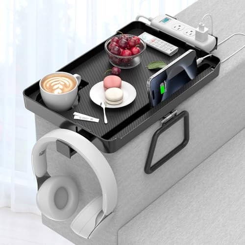 CLESOO 5 in 1 Große Kapazität Sofatablett, Couch Tablett mit Tassenhalter, Tablet Slot, Kabel Löcher, Rutschfest Getränkehalter Sofa, Rutschfest Sofa Organizer für Verschiedene Formen und Breiten