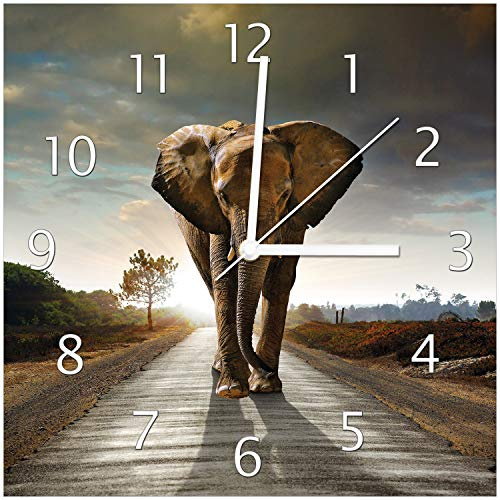 Wallario Design-Wanduhr Elefant bei Sonnenaufgang in Afrika aus Glas, Motiv-Uhr Größe 30 x 30 cm, weiße Zeiger