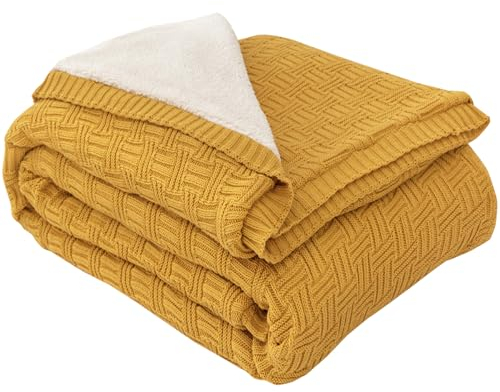 MYLUNE Home Sherpa Decke Baumwolle Strickdecke Öko-Tex 180x200cm 660GSM Dicke Kuscheldecke Flauschig Sofadecke Wohndecke Tagesdecke Bettüberwurf Warme Gehäkelte Decke Herbst Winter Blanket Senfgelb