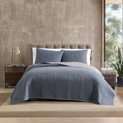 Eddie Bauer - Twin Quilt Set, Reversible Bedding with Matching Sham, Lightweight Home Decor for All Seasons (Hidden Lake Blue, Twin)