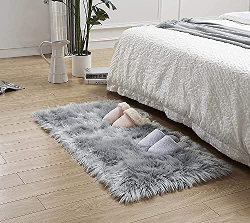HEQUN Faux pelliccia di agnello di pecora, sintetica decorativa Soffice, imitazione Tappeto Longhair effetto pelliccia divano letto(60 x90CM, Grigio)