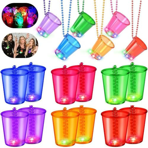12 bicchieri da liquore a LED con catena, bicchieri da liquore a tracolla, bicchieri colorati per feste con catena, bicchieri da shot da appendere Jga, per carnevale, addio al nubilato, decorazione