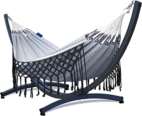Potenza Outdoor Hängematte mit Gestell für 2 Personen I Medelin - 100% Baumwolle Doppelhängematte 230x160, 200kg I Hängemattengestell 350 kg, wetterfest (Basic Gestell Graphit, Medellin B&W)