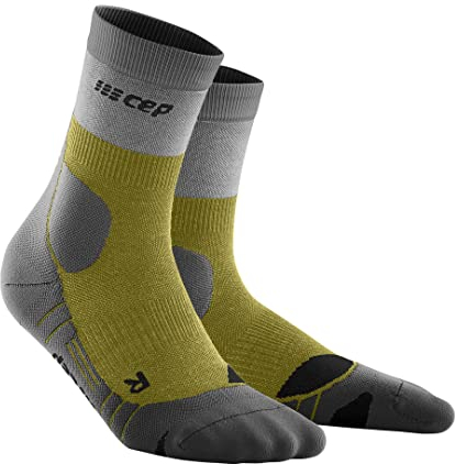 CEP - HIKING LIGHT MERINO MID CUT SOCKS REDESIGN für Herren | Bessere Stabilität dank Wandersocken mit Kompression | Trekkingsocken für leichte Beine in Olive/Grau | Größe V | XL
